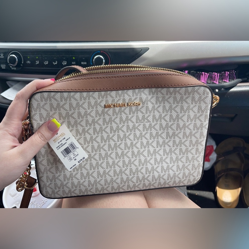 Michael Kors Crossbody